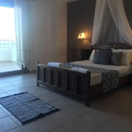 Ruzgar 4bed Tilkicik Cd. * Yalıkavak